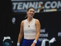 开云体育-阿扎伦卡新星比分优势明显表现惊艳，勇士未来可期！的简单介绍