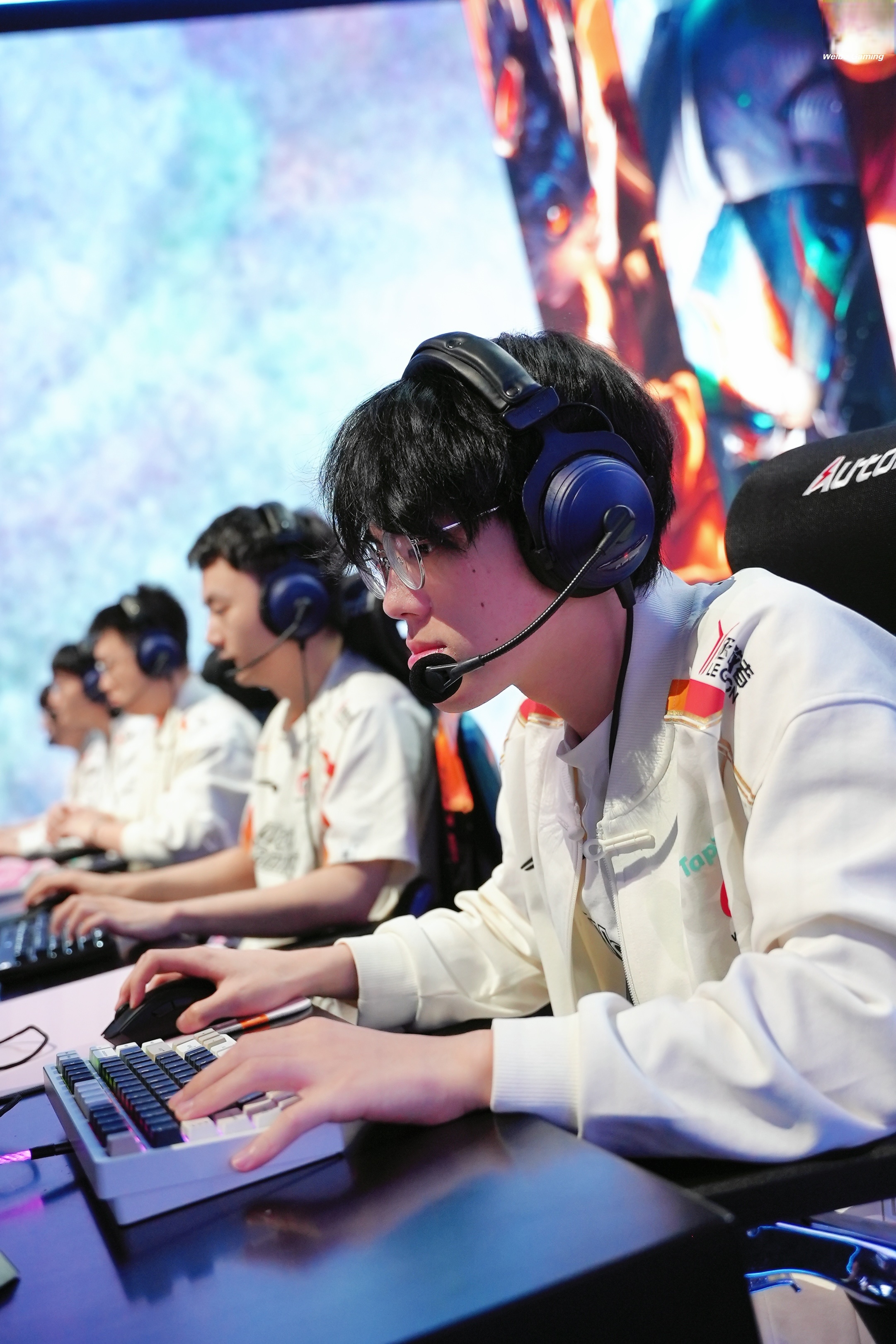 Uzi在TL比赛中战术调整,逆转引发热议!的简单介绍 Uzi在TL比赛中战术调整,逆转引发热议!的简单介绍